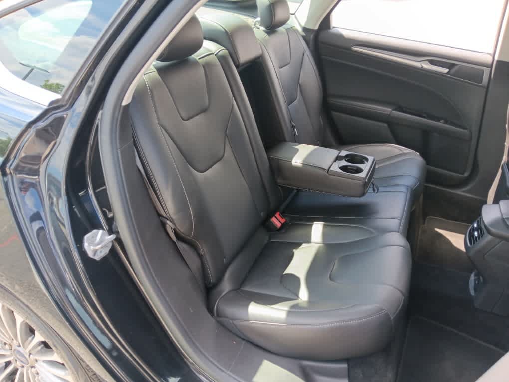 Used 2014 Ford Fusion Titanium FWD image 17