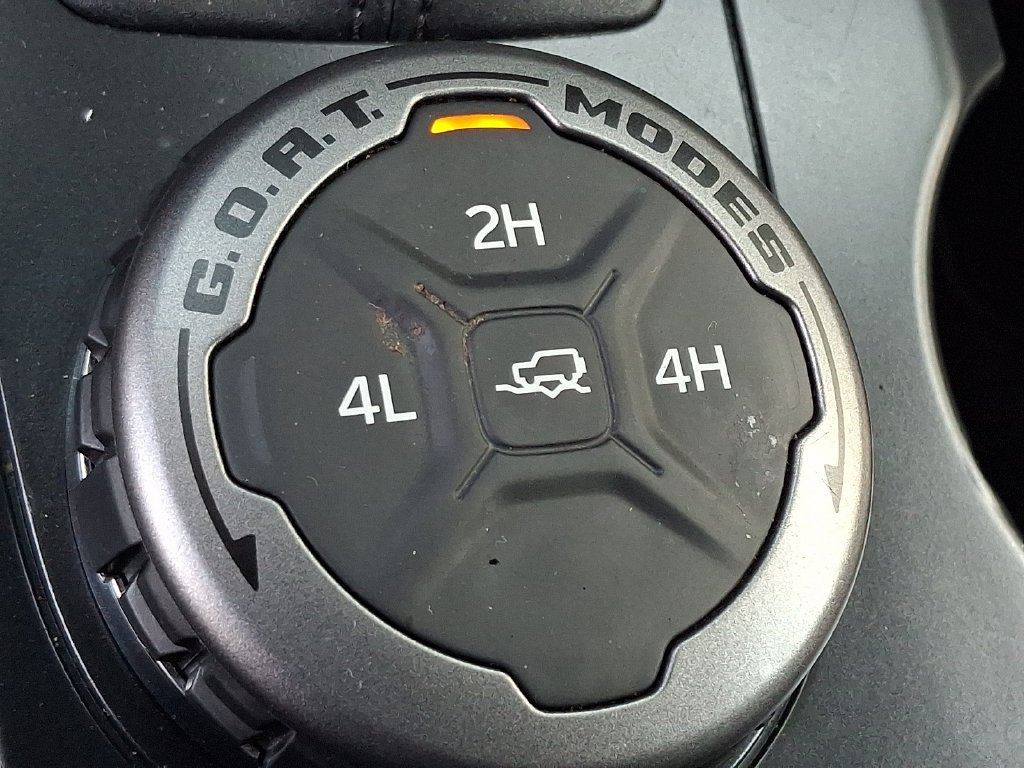 Used 2025 Ford Bronco Outer Banks AWD/4WD image 24