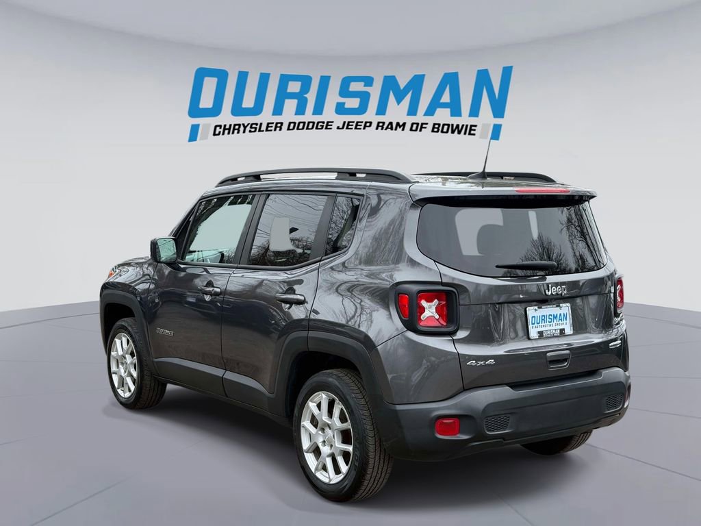 Used 2020 Jeep Renegade Latitude w/ Cold Weather Group image 4