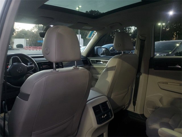 Used 2021 Volkswagen Atlas SEL Premium image 11