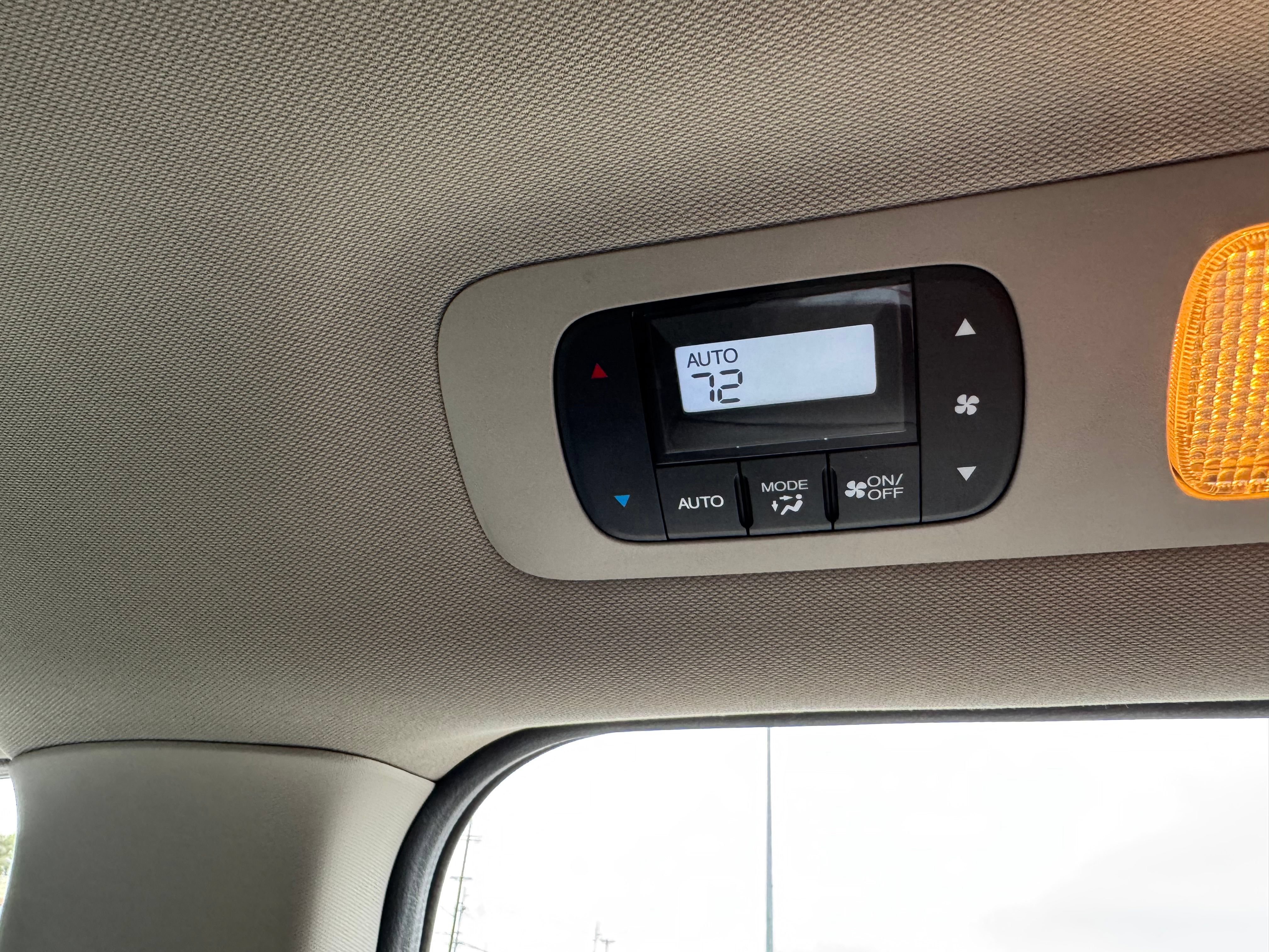 Used 2014 Honda Odyssey Touring Elite image 58