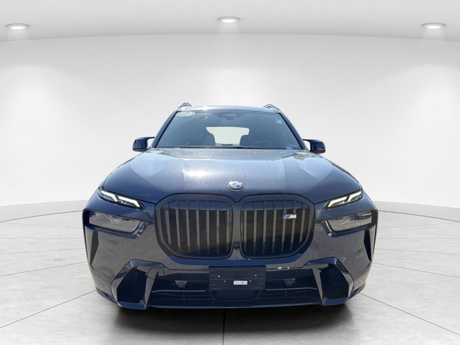 Used 2024 BMW X7 M60i w/ Executive Package AWD/4WD image 2