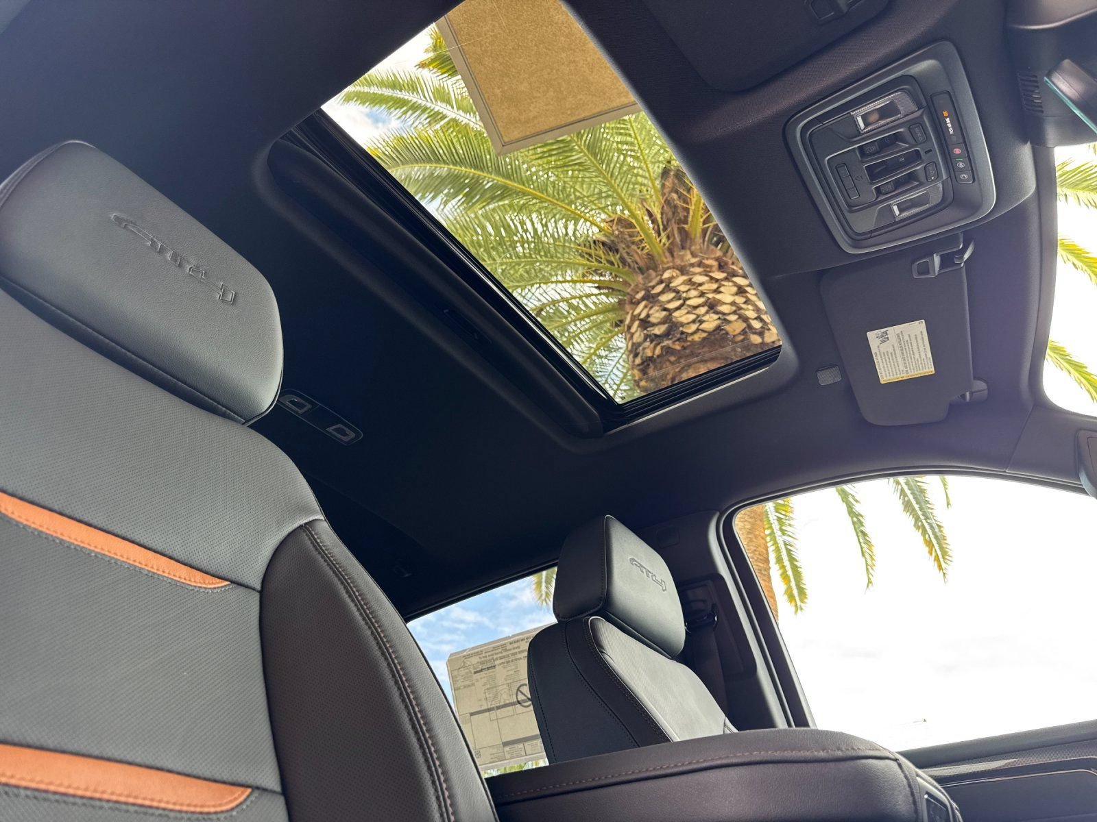 New 2026 GMC Sierra 2500 AT4 w/ AT4 Premium Plus Package AWD/4WD image 16