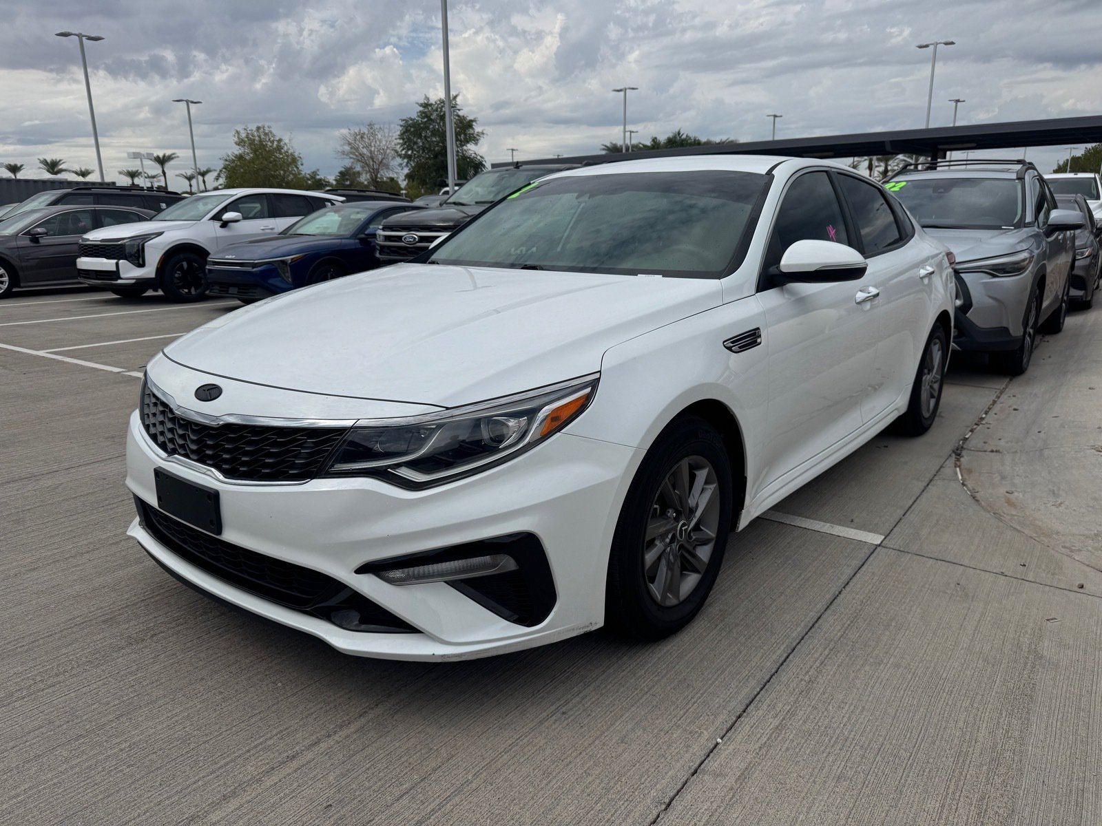 Used 2020 Kia Optima LX FWD image 2