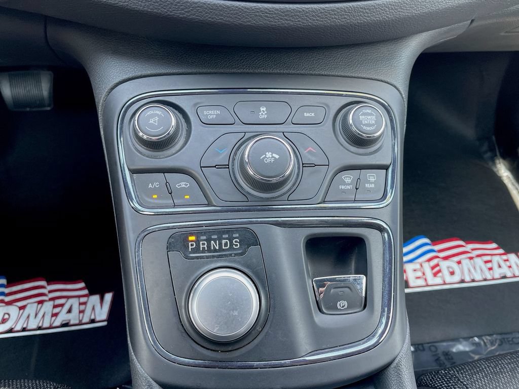 Used 2016 Chrysler 200 S AWD/4WD image 26