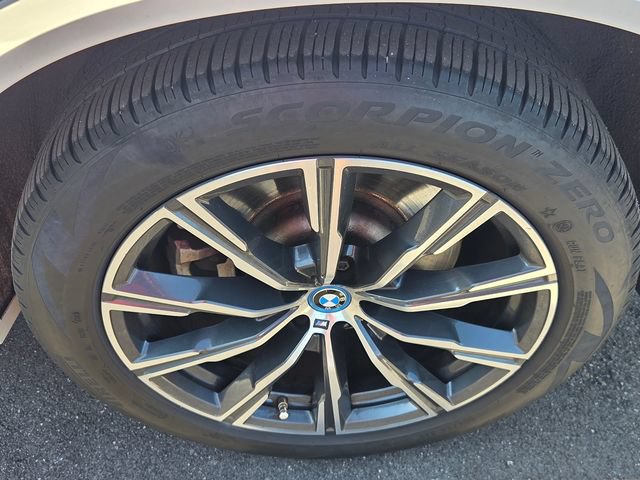 Certified 2024 BMW X5 xDrive50e w/ Executive Package AWD/4WD image 10