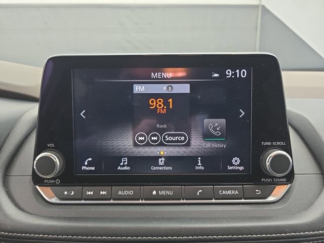 Used 2023 Nissan Rogue SV image 31