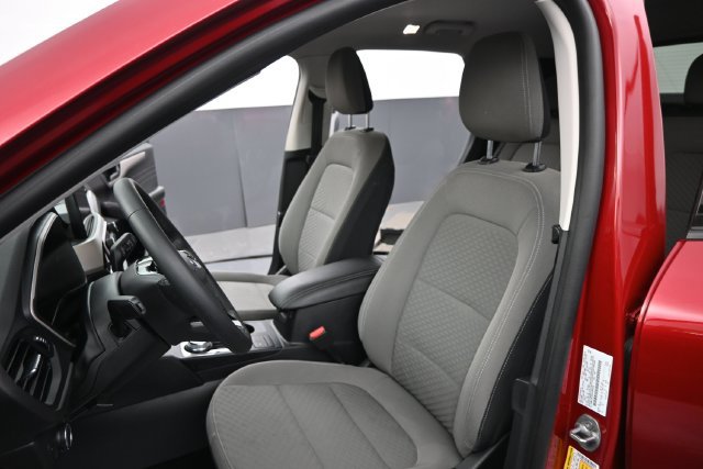 Used 2022 Ford Escape SE w/ SE Sport Appearance Package FWD image 11