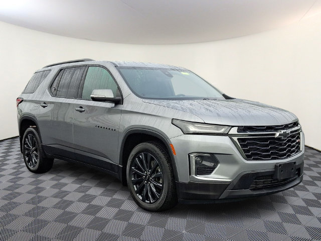 Used 2023 Chevrolet Traverse RS