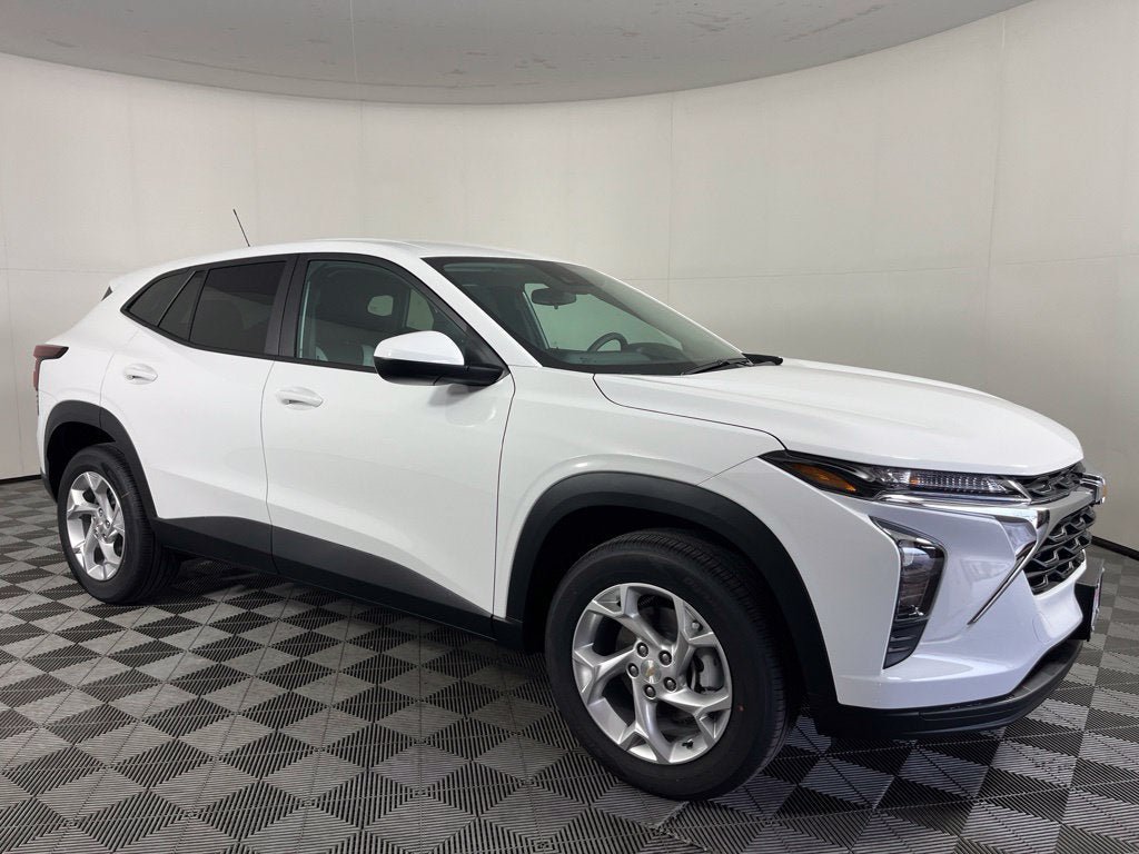 New 2026 Chevrolet Trax LS w/ LS Convenience Package
