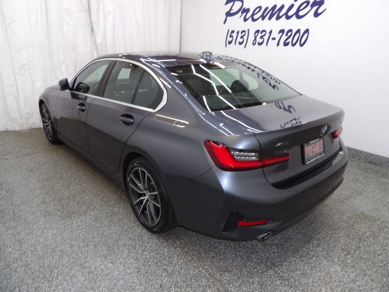 Used 2020 BMW 330i xDrive Sedan w/ Convenience Package AWD/4WD image 4