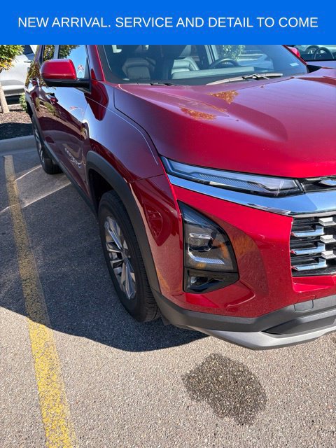 Used 2025 Chevrolet Equinox LT w/ Convenience Package II FWD image 14