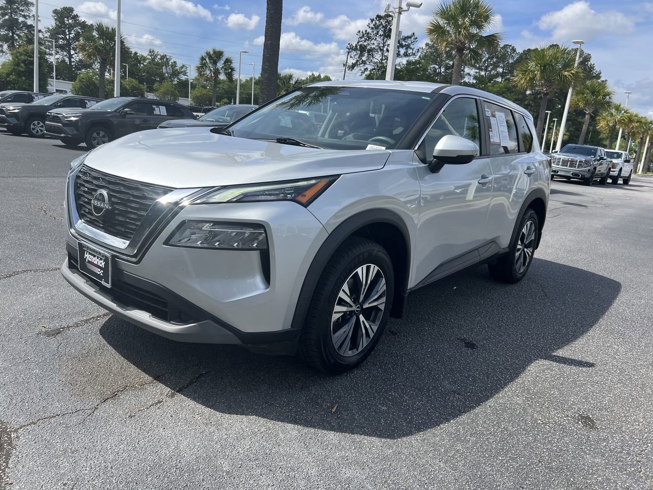 Used 2022 Nissan Rogue SV FWD image 5