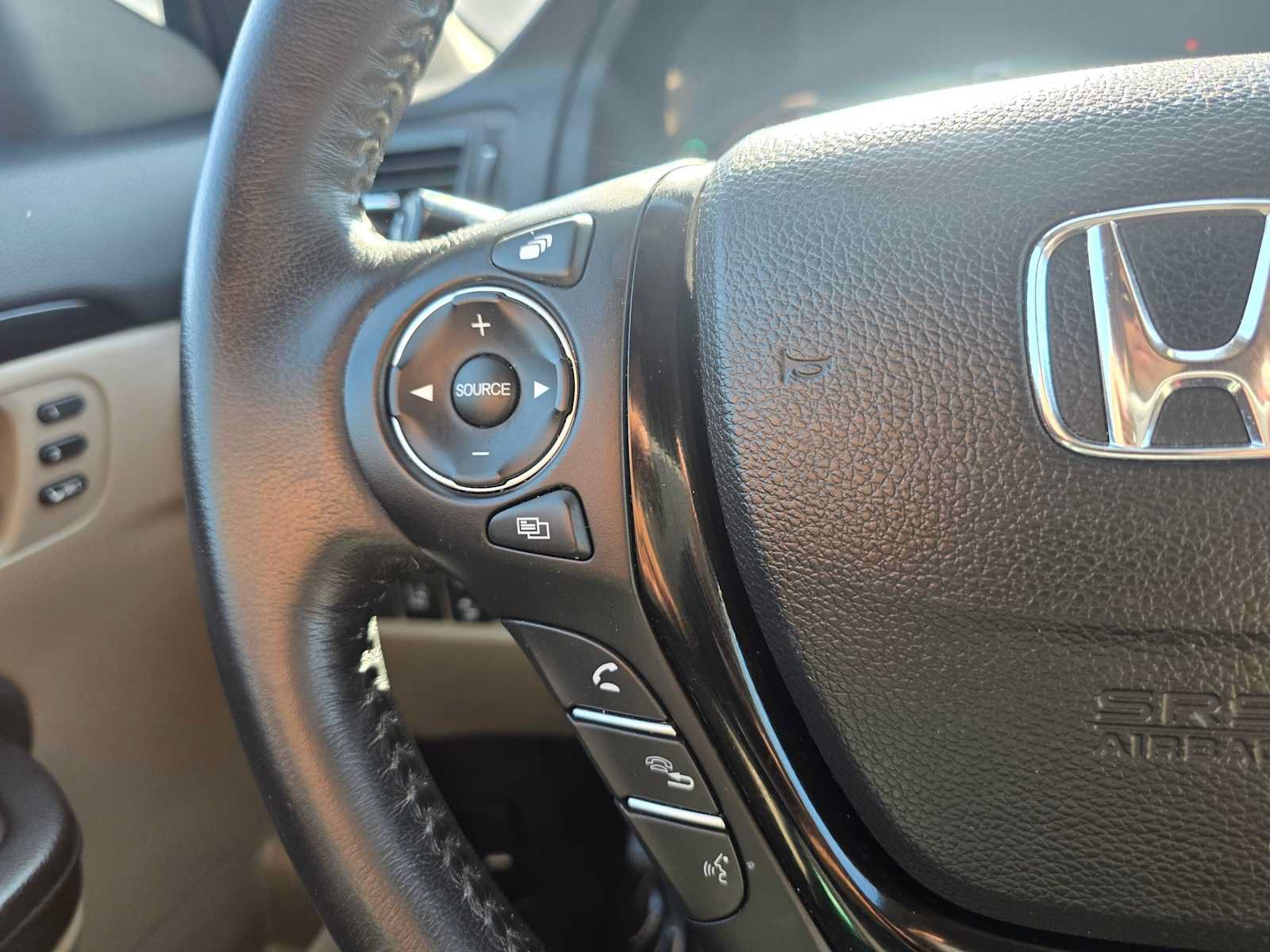 Used 2018 Honda Pilot Touring image 36