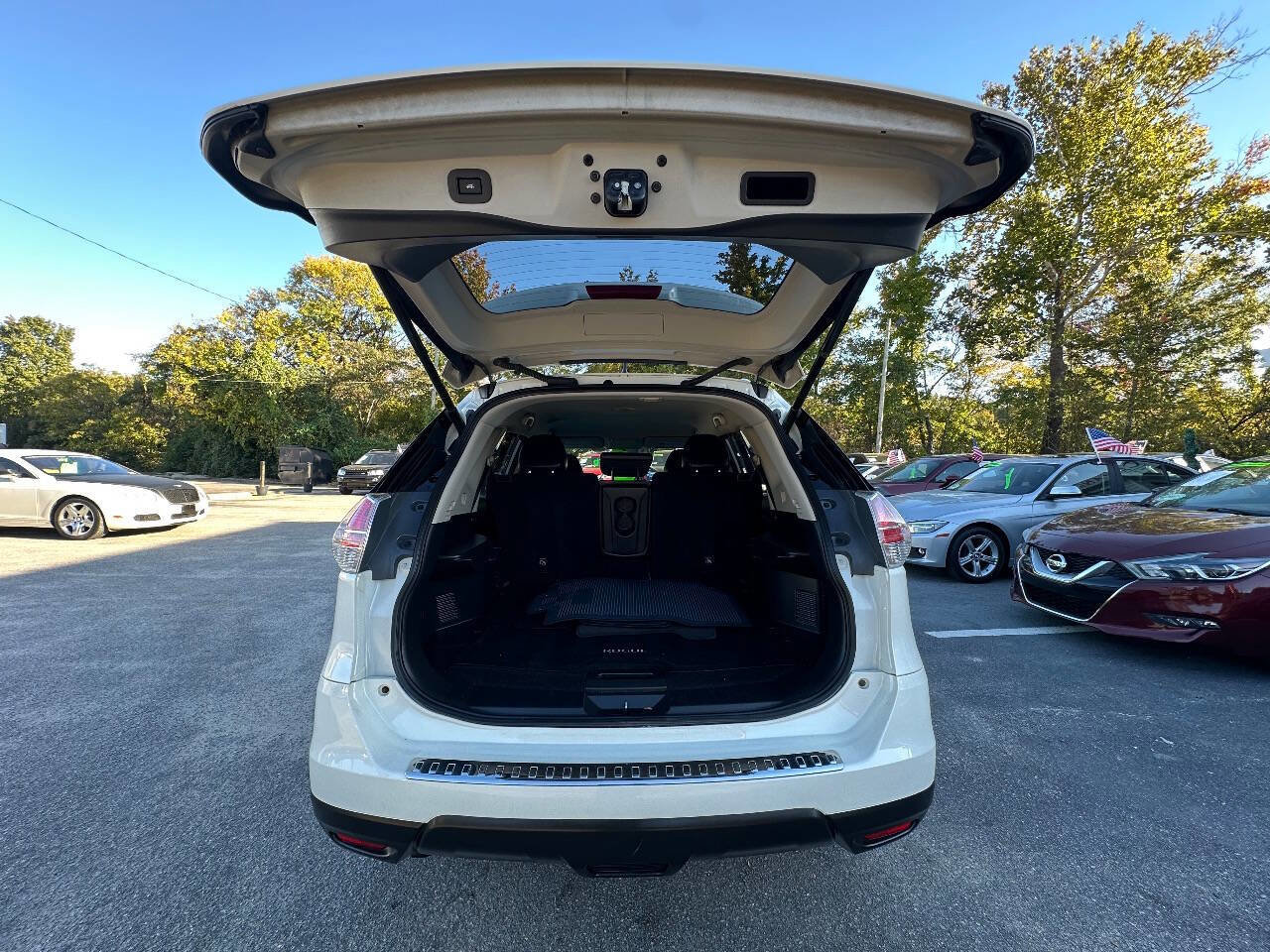 Used 2016 Nissan Rogue SL image 18