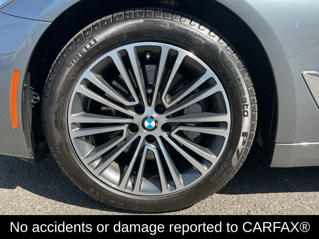 Used 2018 BMW 530i RWD image 2