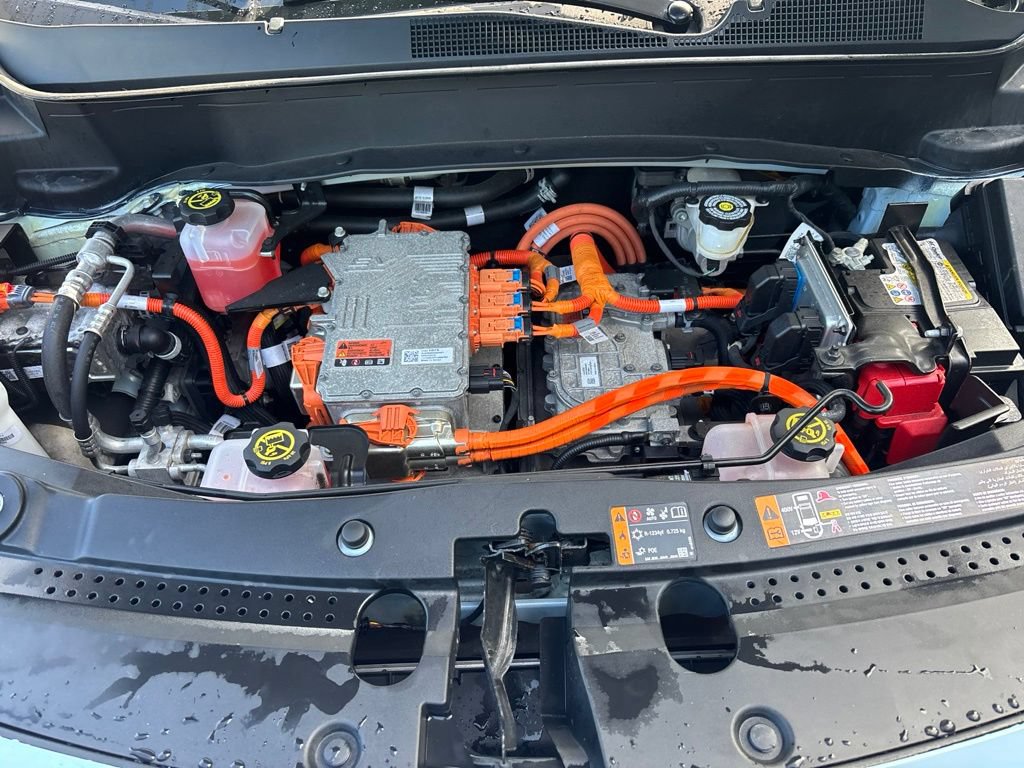 Used 2023 Chevrolet Bolt EUV Premier FWD image 12