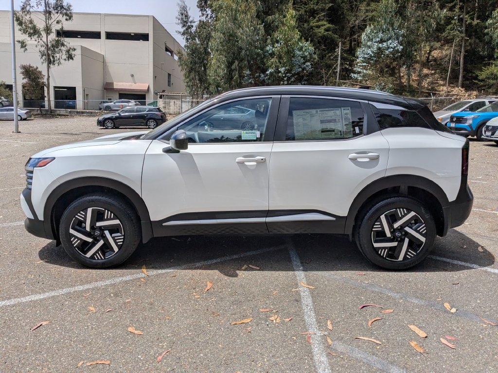 New 2026 Nissan Kicks SV FWD image 8