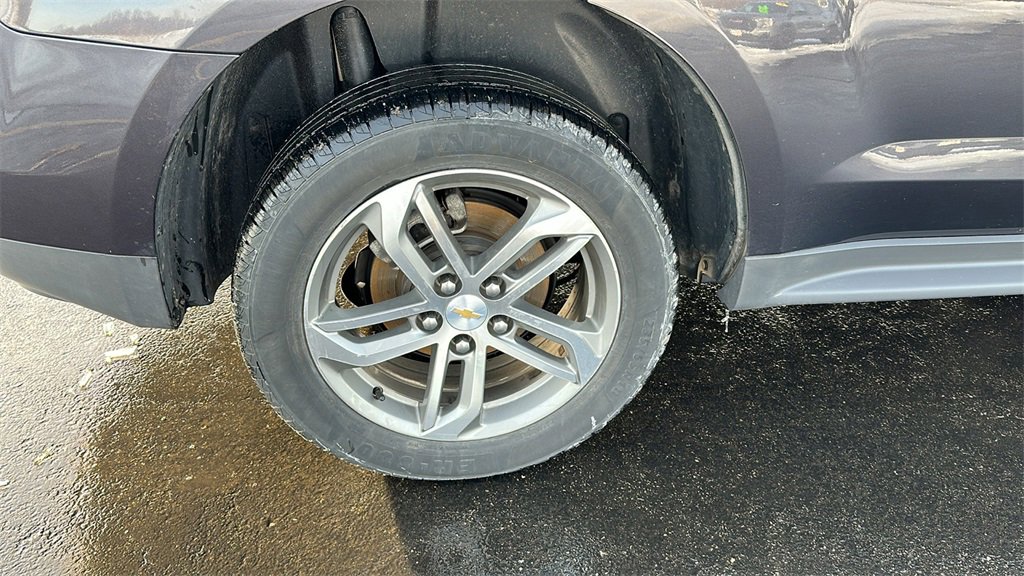 Used 2016 Chevrolet Equinox LTZ w/ Enhanced Convenience Package image 9