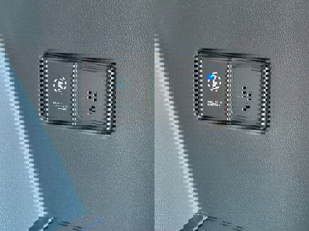 New 2026 Hyundai Ioniq 9 Limited w/ Tow & Go Package image 16