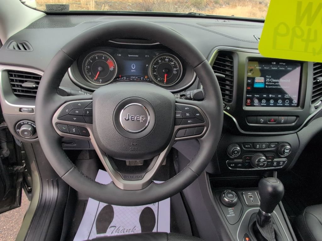 Used 2021 Jeep Cherokee Latitude Lux w/ Comfort/Convenience Group AWD/4WD image 27