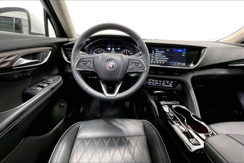 Used 2023 Buick Envision Avenir image 7