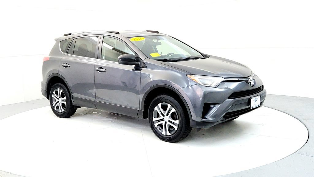 Used 2016 Toyota RAV4 LE AWD/4WD image 7