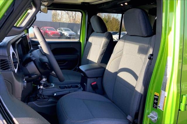 New 2026 Jeep Gladiator Sport AWD/4WD image 37