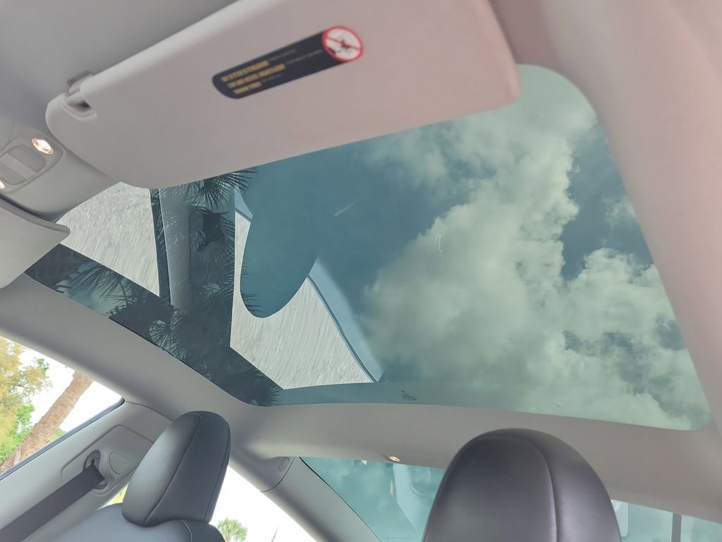 Used 2023 Tesla Model 3 Standard Range image 30