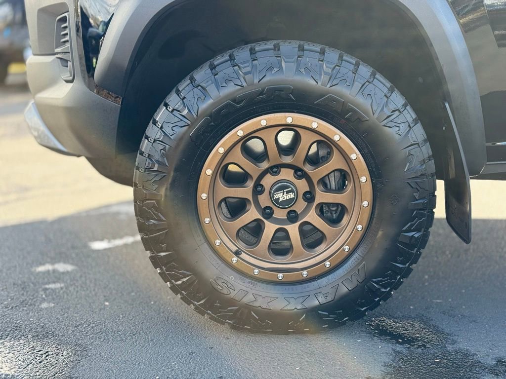 Used 2024 Chevrolet Colorado Trail Boss w/ Advanced Trailering Package image 9