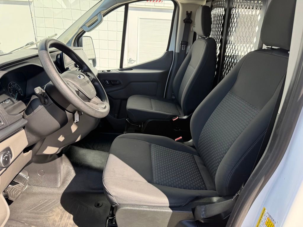Used 2024 Ford Transit 250 Low Roof w/ Exterior Upgrade Package image 15