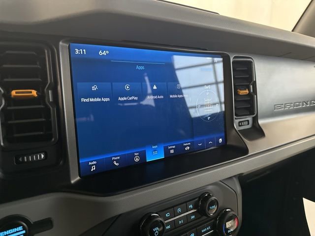 Used 2023 Ford Bronco Badlands image 11