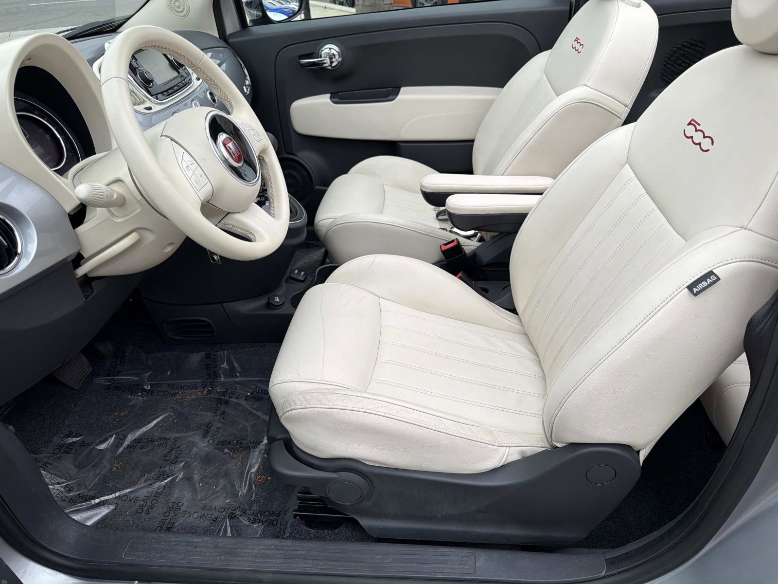 Used 2018 FIAT 500 Lounge FWD image 8
