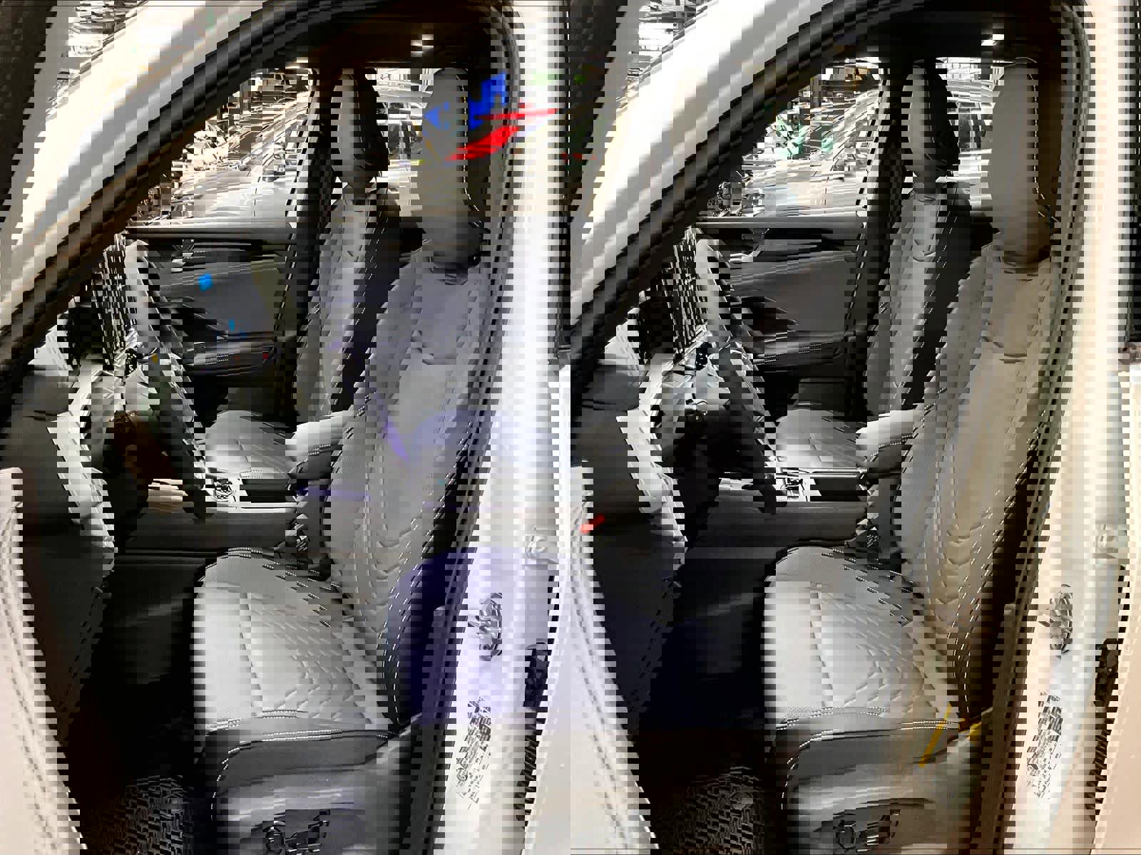 New 2026 Volkswagen Tiguan SE R-Line image 11