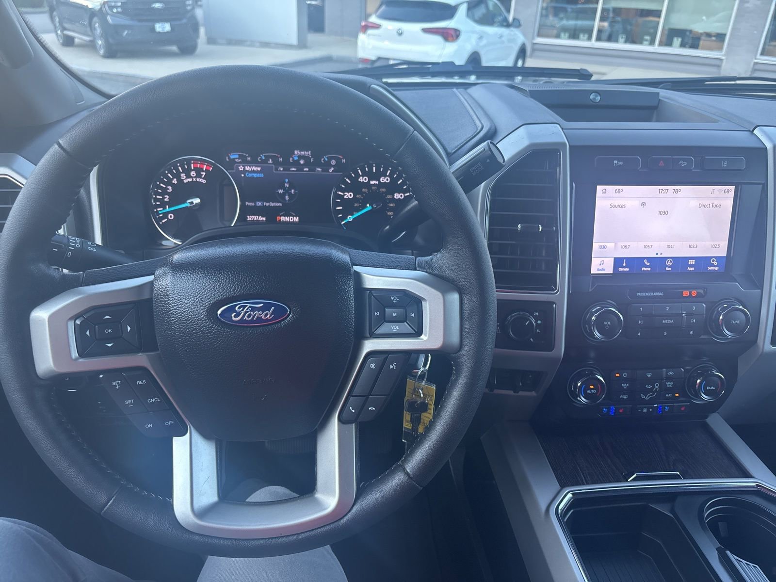 Used 2020 Ford F250 Lariat w/ Chrome Package image 11