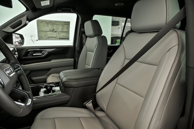New 2026 GMC Yukon Elevation image 7