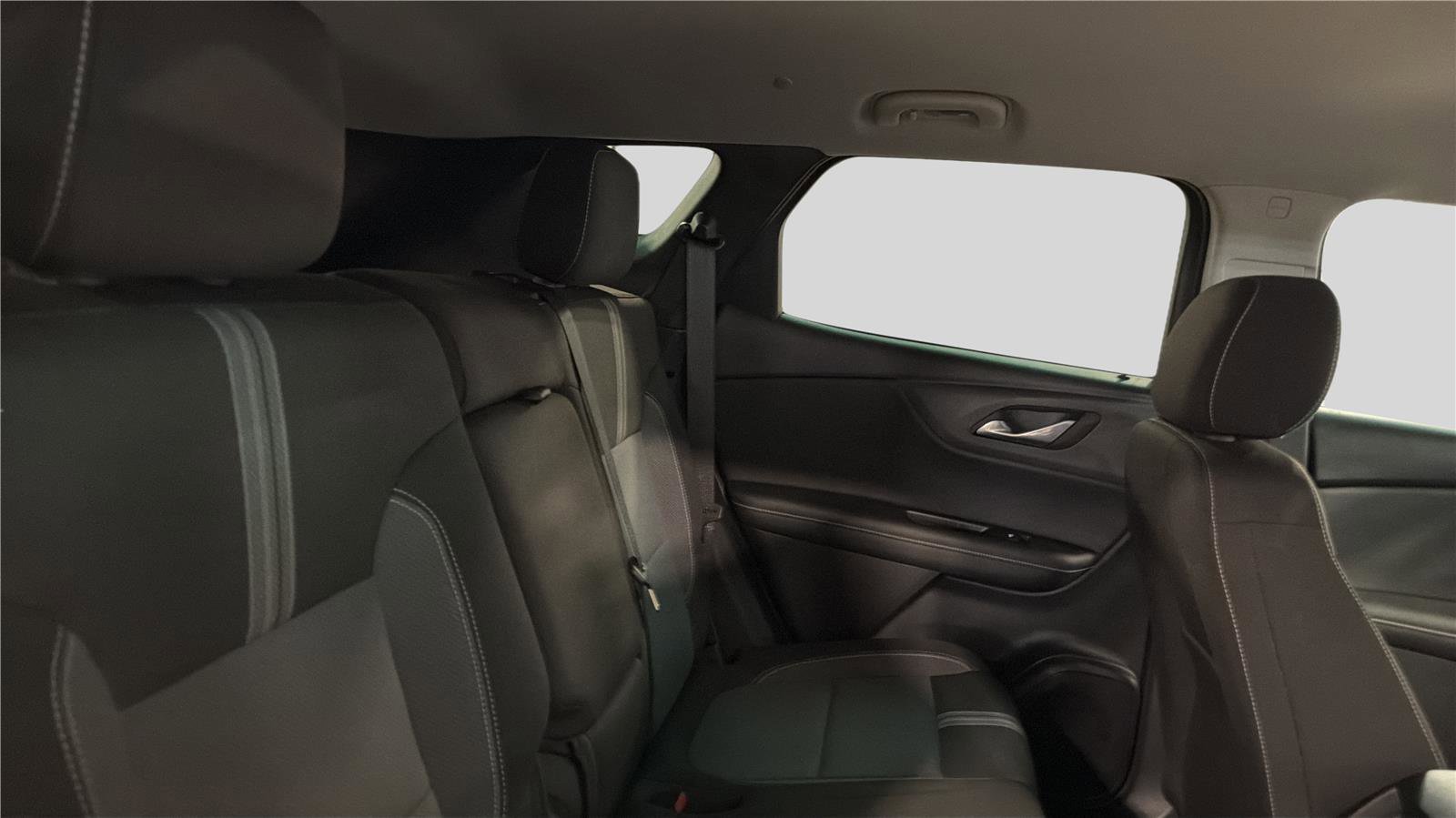 Used 2025 Chevrolet Blazer LT image 15
