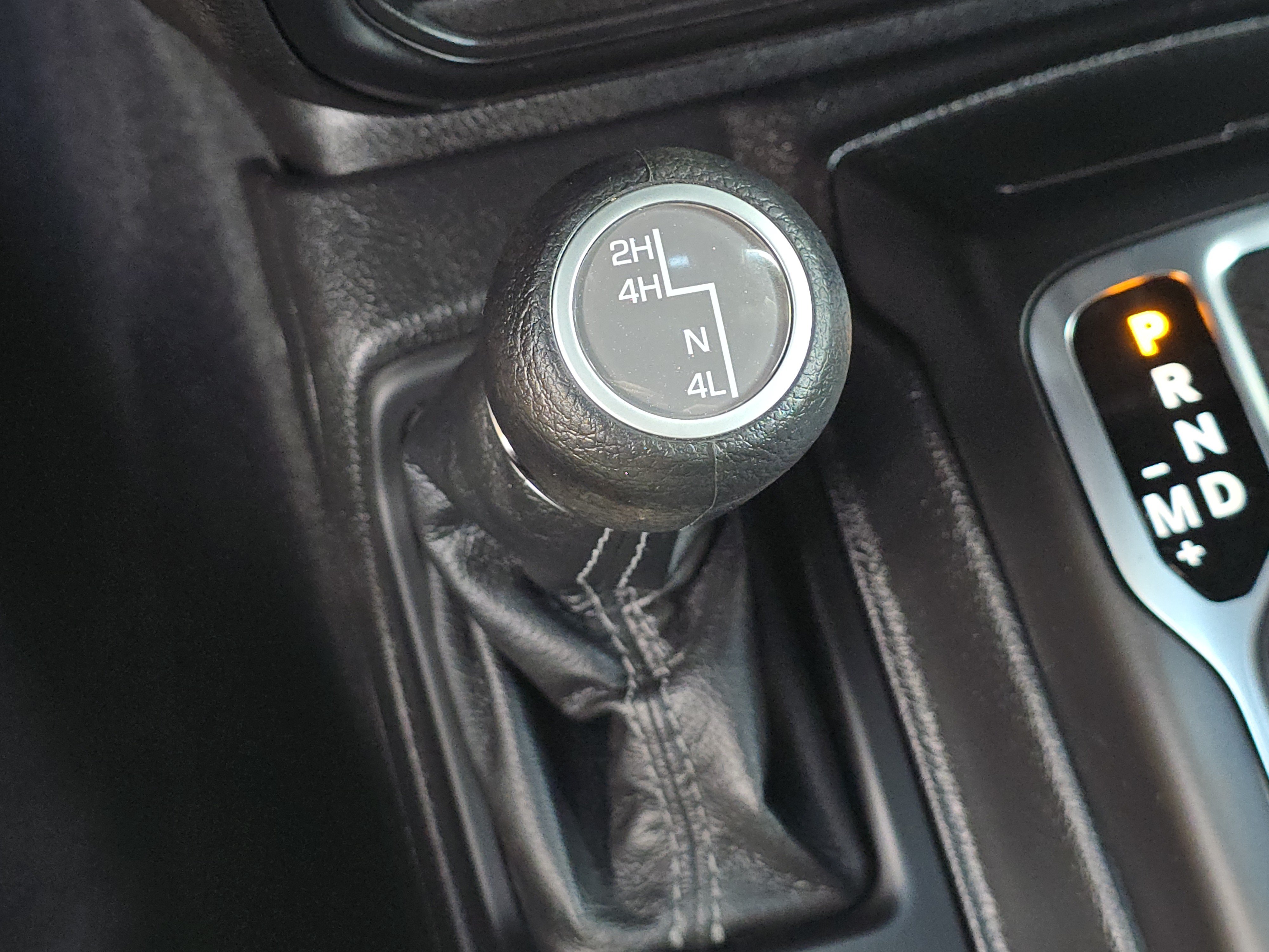 Used 2026 Jeep Wrangler Unlimited Sahara AWD/4WD image 27