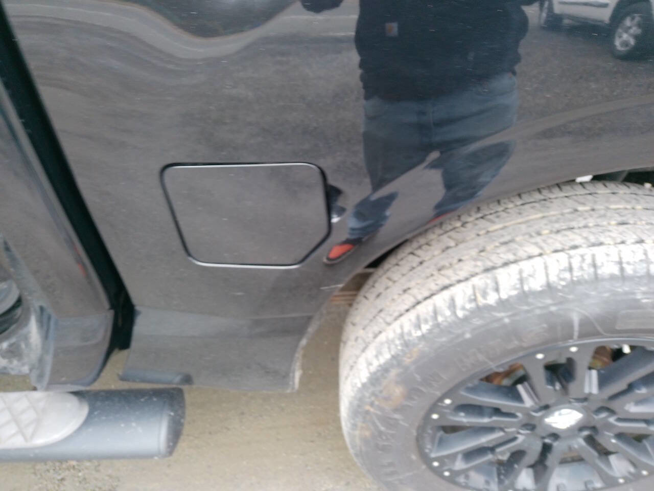 Used 2018 Nissan Titan SL w/ Midnight Edition image 19