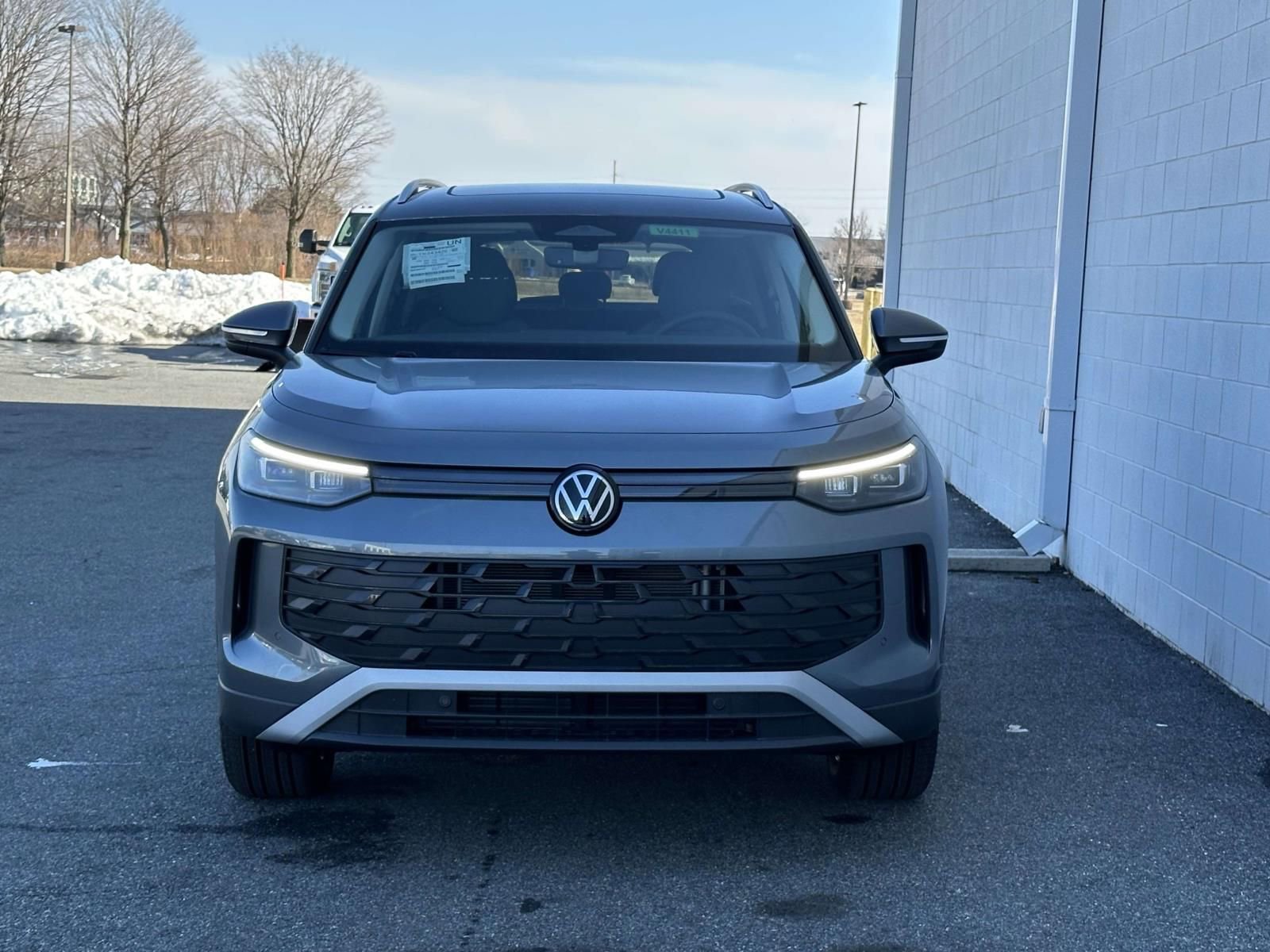 New 2026 Volkswagen Tiguan SE image 9