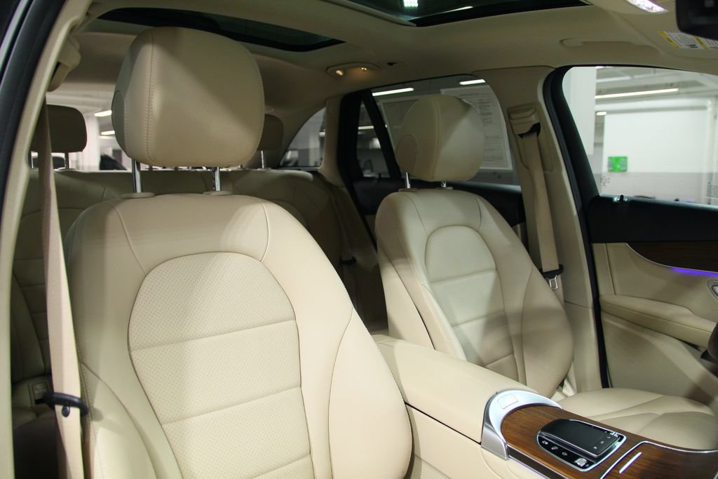 Certified 2022 Mercedes-Benz GLC 300 4MATIC image 24