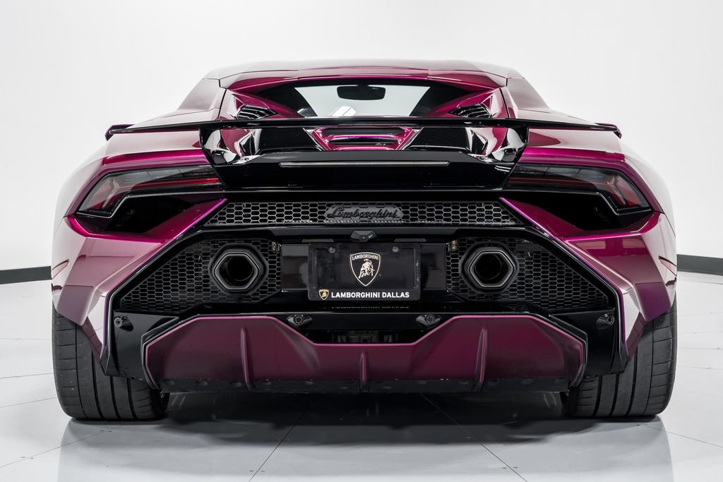 Used 2023 Lamborghini Huracan Tecnica RWD image 4