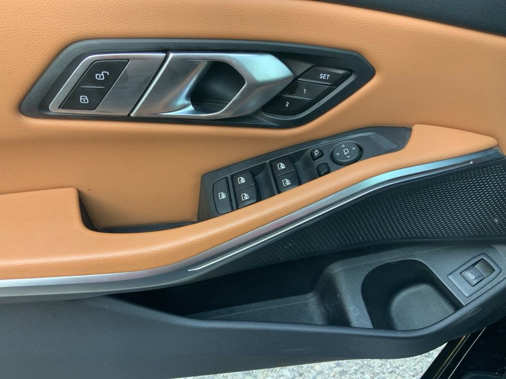 Used 2022 BMW 330i Sedan w/ Convenience Package image 10