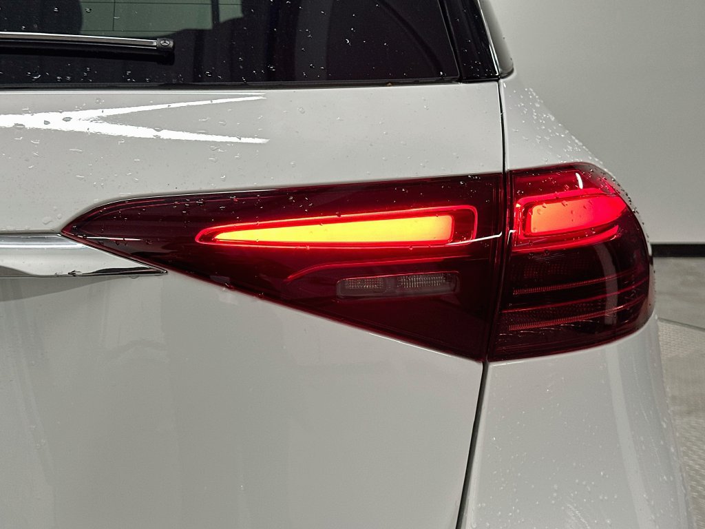 Certified 2025 Mercedes-Benz GLE 350 4MATIC w/ AMG Line Exterior image 33