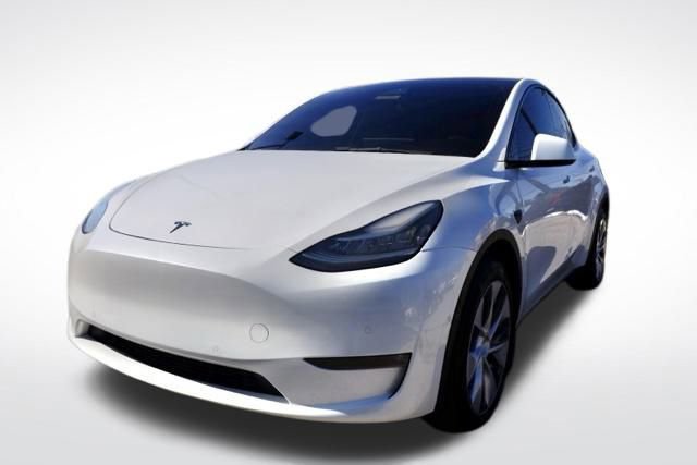 Used 2021 Tesla Model Y Long Range image 5