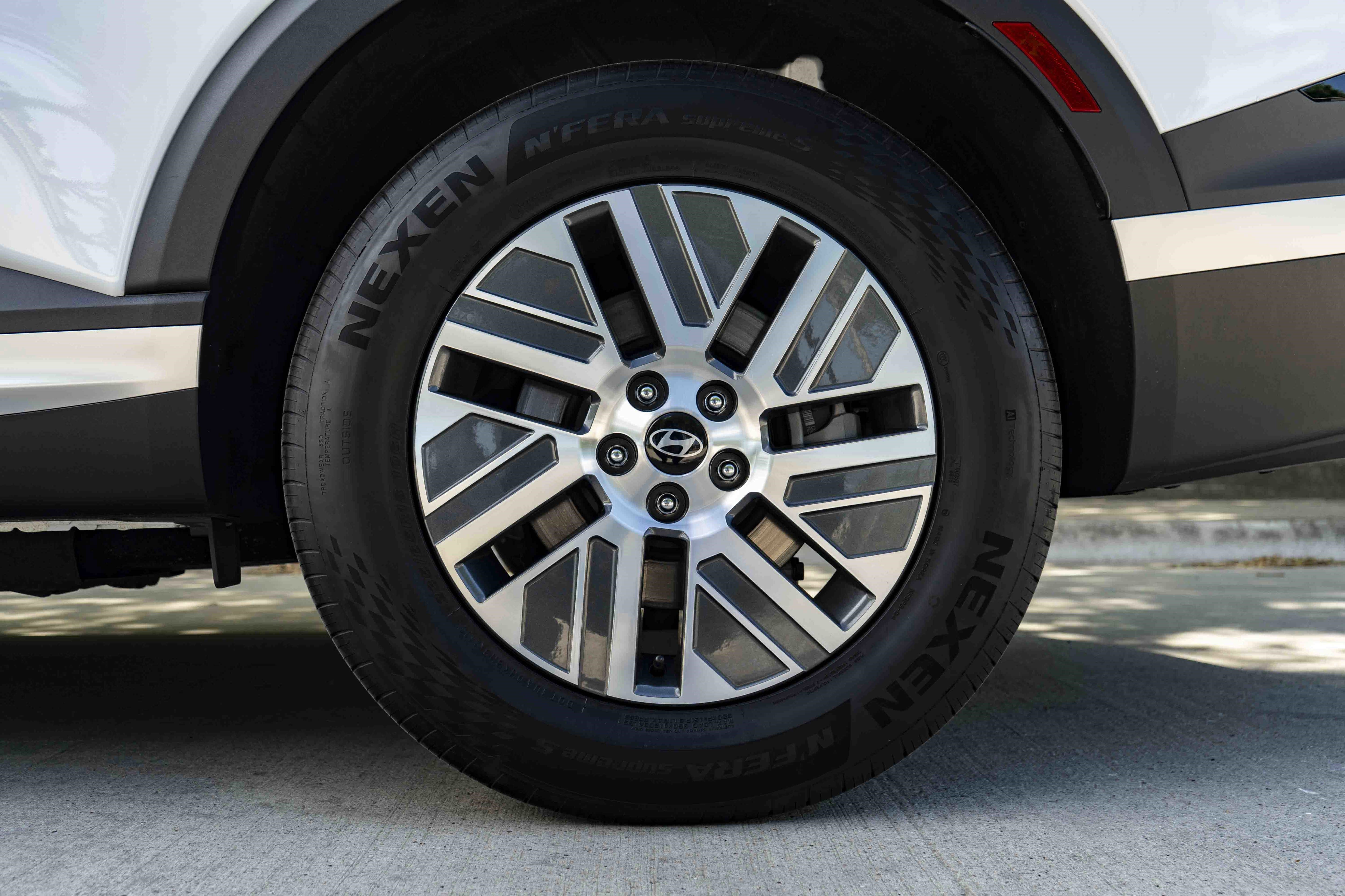 Used 2026 Hyundai Palisade SEL Premium FWD image 15