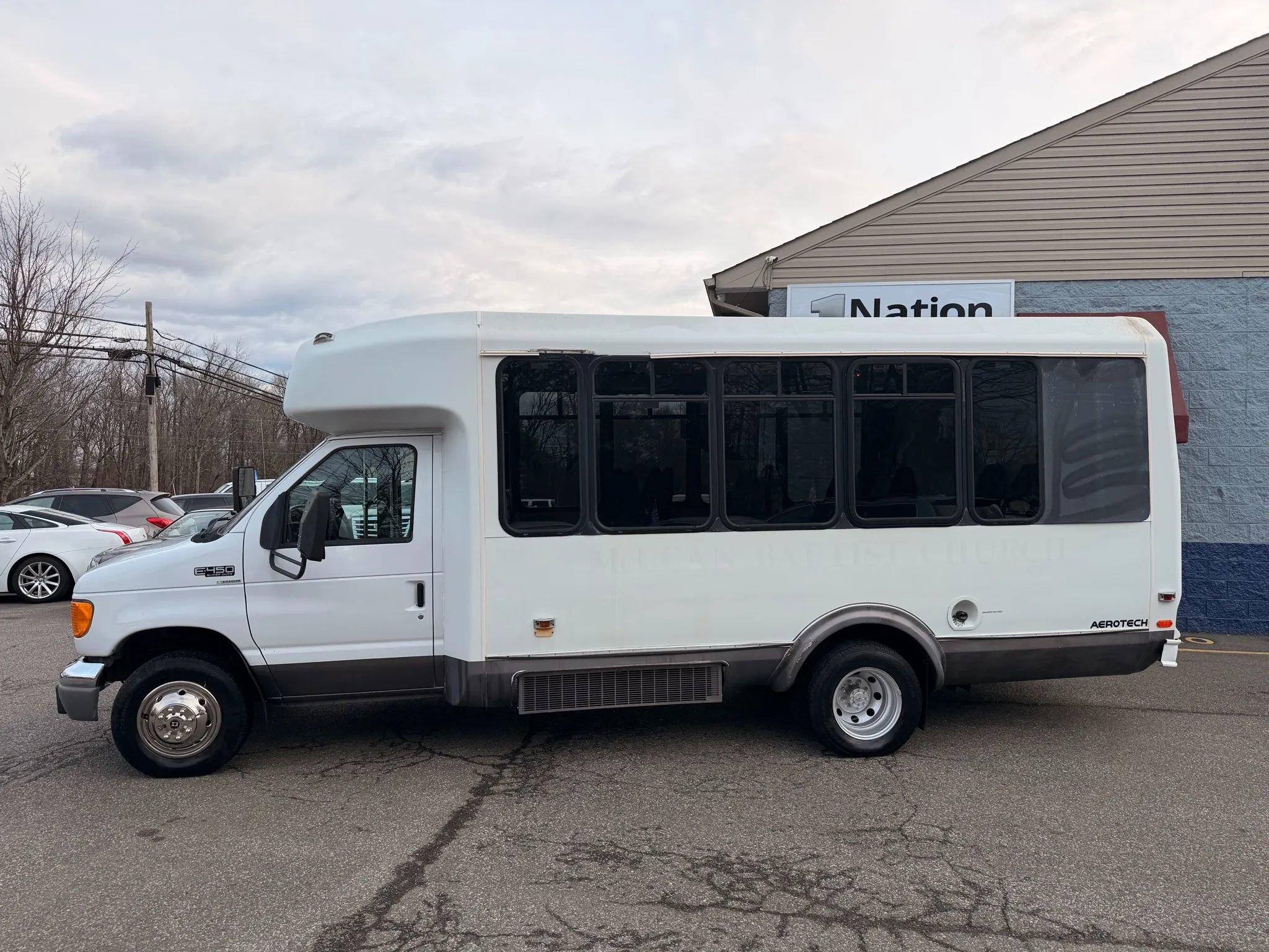 Used 2003 Ford E-450 and Econoline 450 image 3