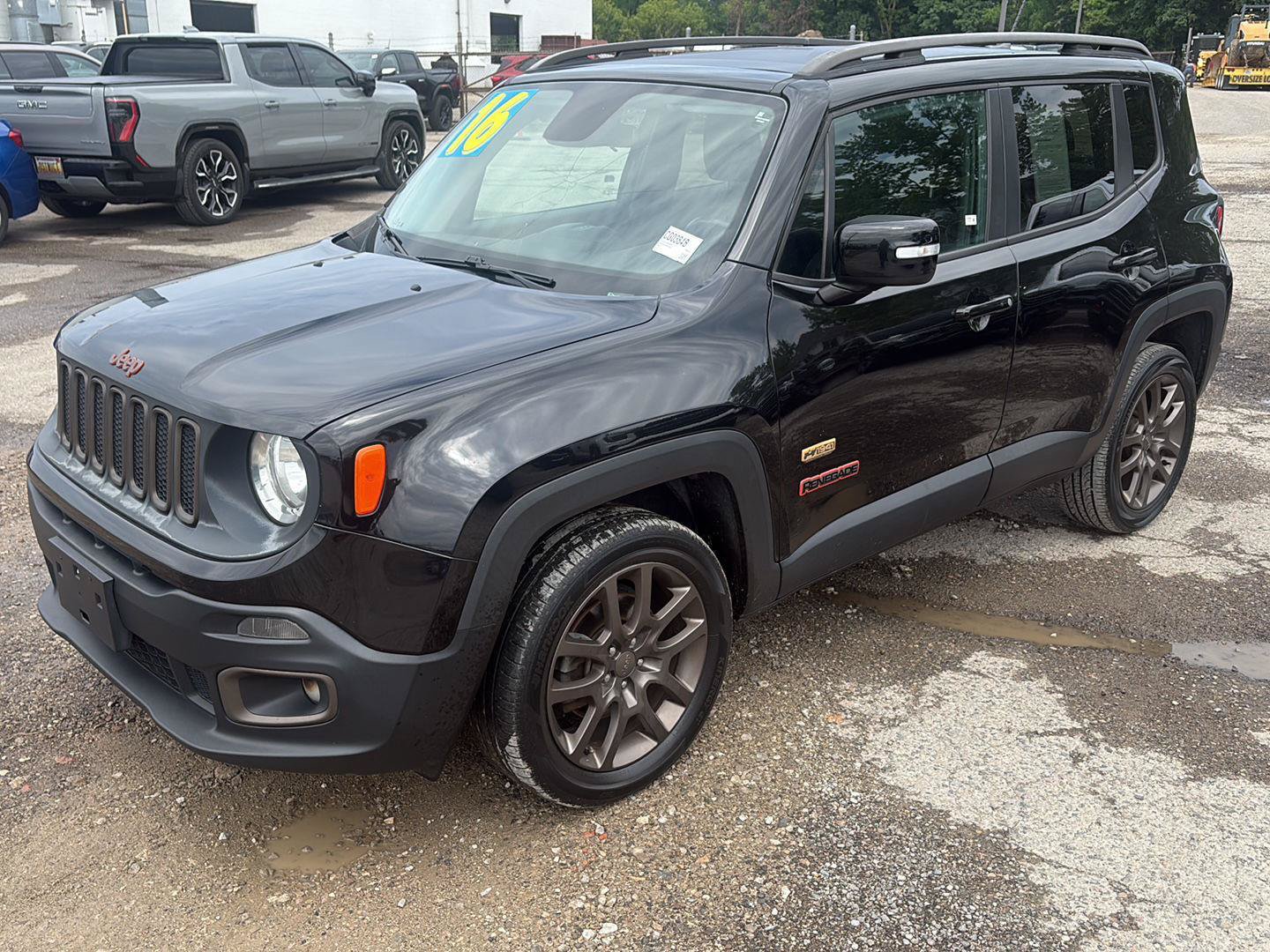Used 2016 Jeep Renegade 75th Anniversary AWD/4WD image 7