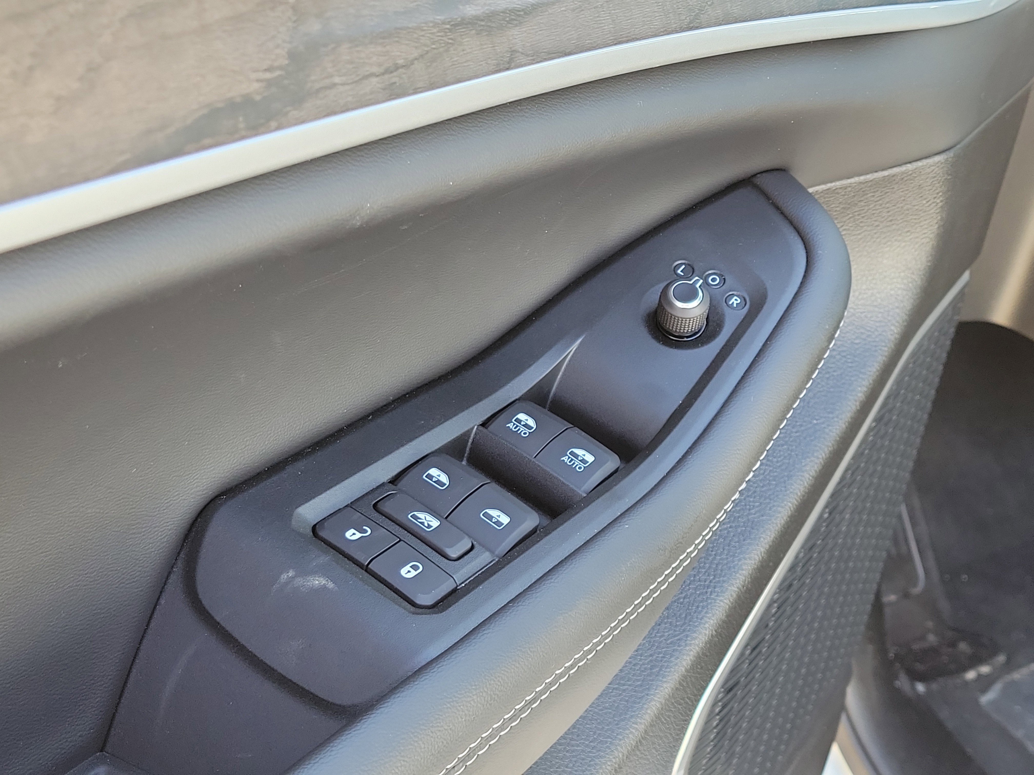 New 2026 Jeep Grand Cherokee L Limited image 17