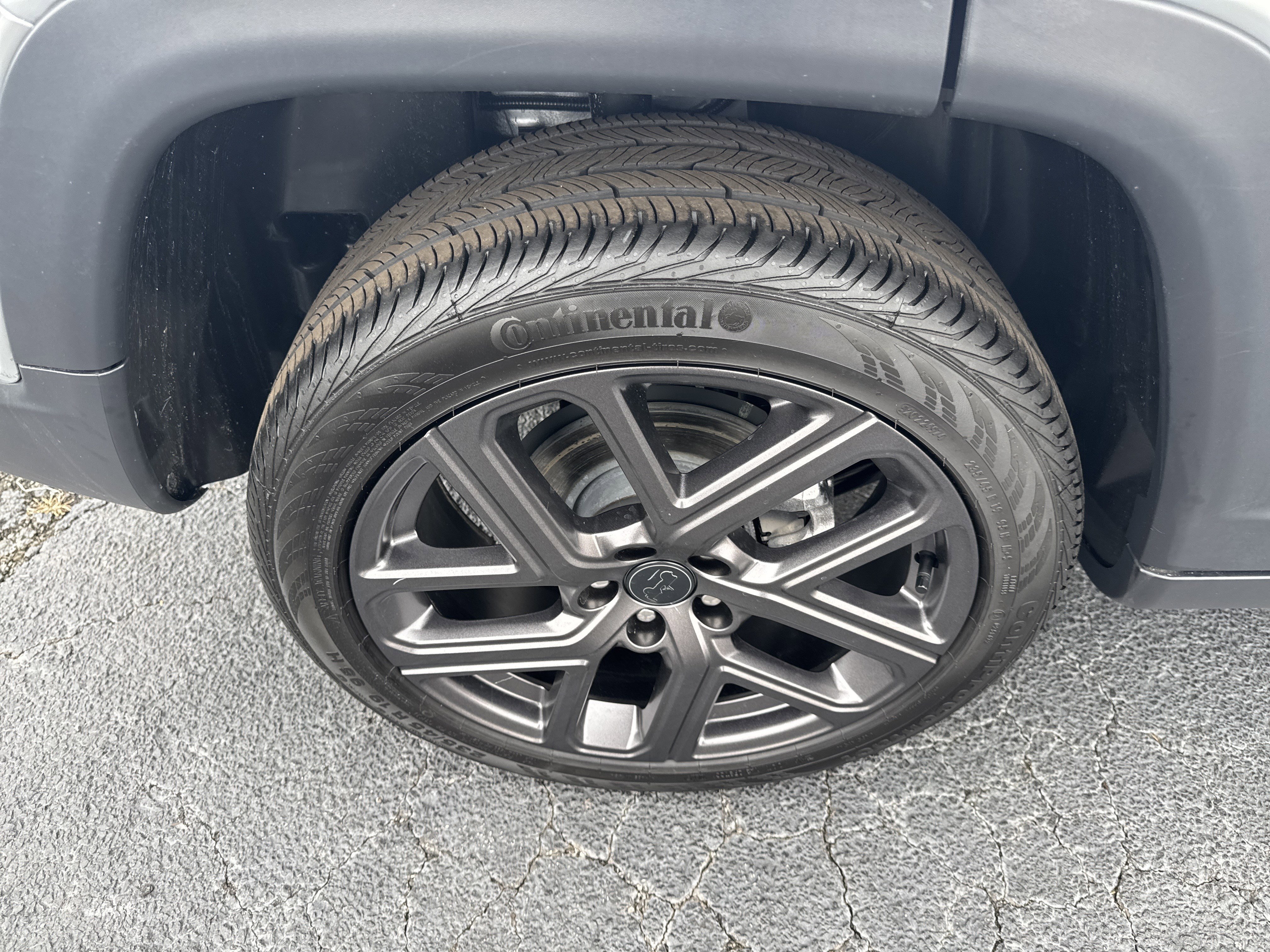 Used 2025 Jeep Compass Limited w/ Sun & Sound Group image 17